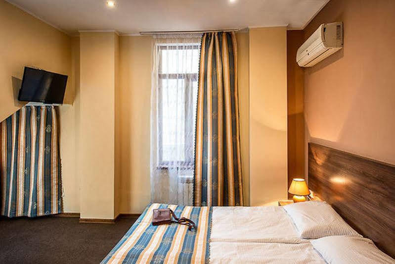 Lviv Central Jam Hotel Exterior foto